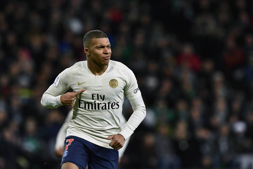 德天空：热刺没在运作格雷茨卡转会，没迹象表明他会冬窗离队